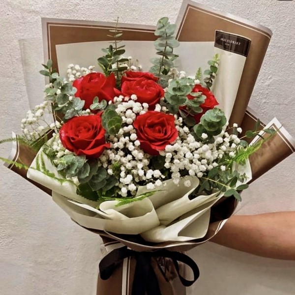 5 gül buketi